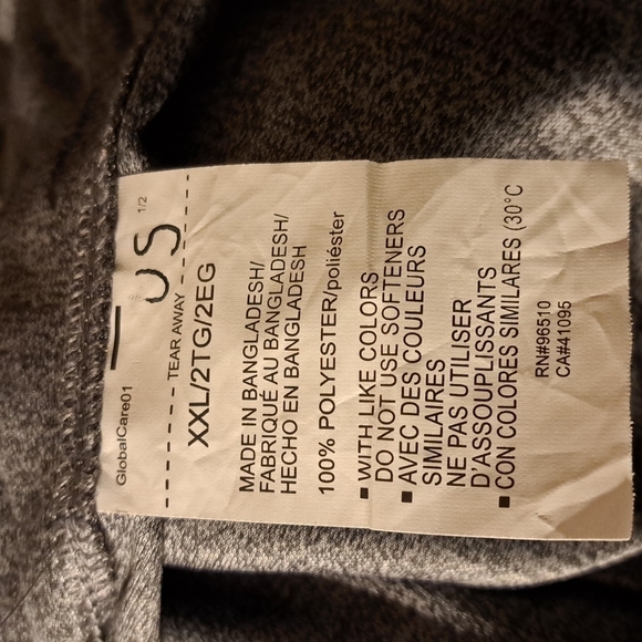 Under Armour women's XXL gray 1/2 zip up top NWT - Picture 5 of 5